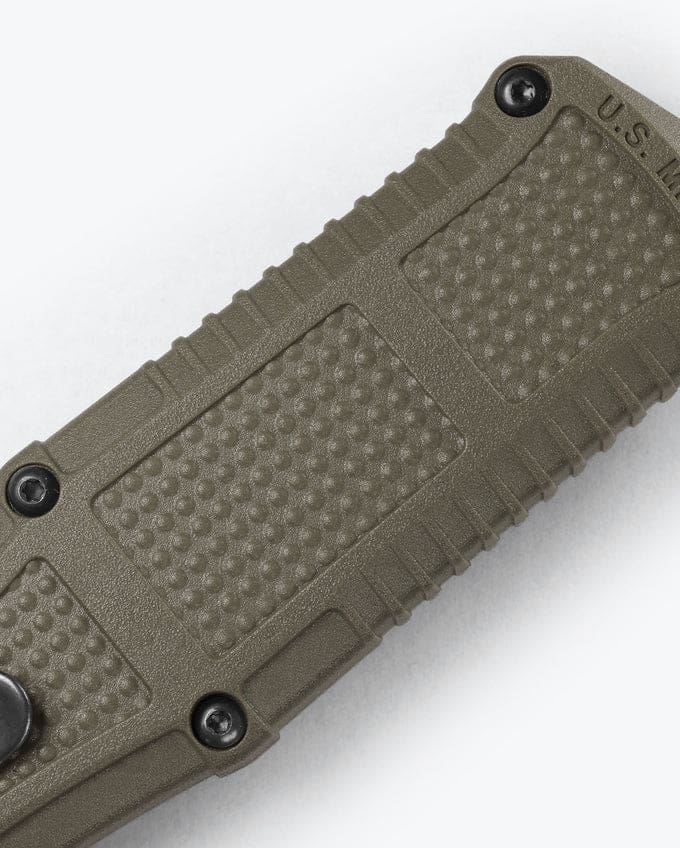 Claymore OTF Doube-Edge Serrated Dagger - Ranger Green Grivory® Handle - Image 4