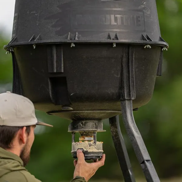 Moultrie MFG-15103 200LB DEER FEEDER STANDARD - Image 3